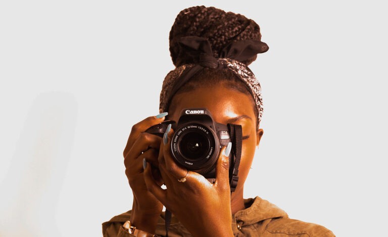 An introvert who freelances as a photographer