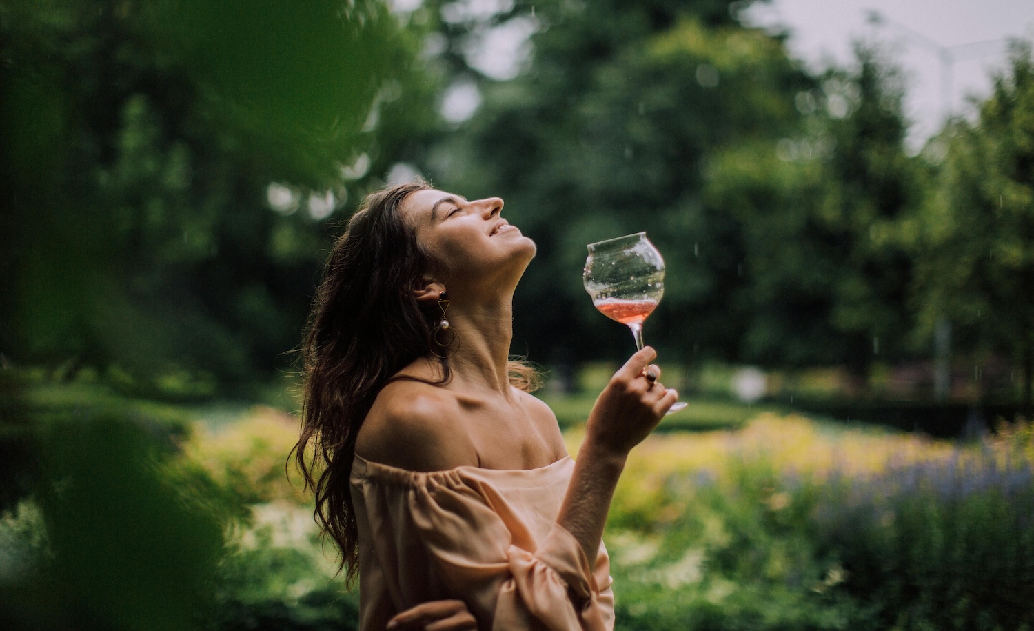 an introvert dates herself