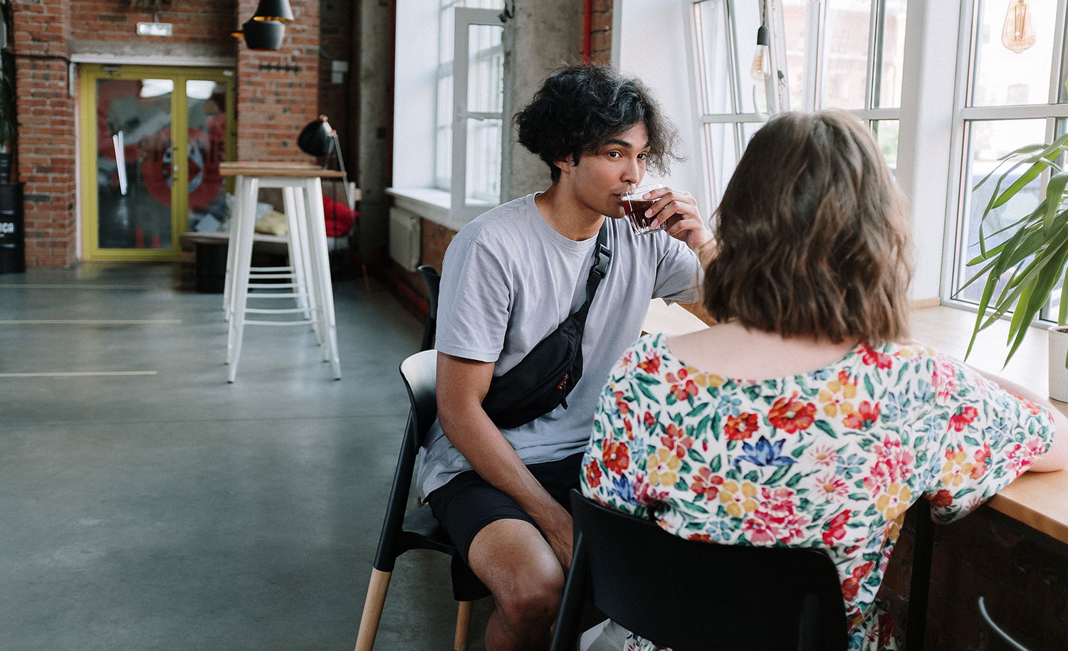 An introvert gives a friend advice