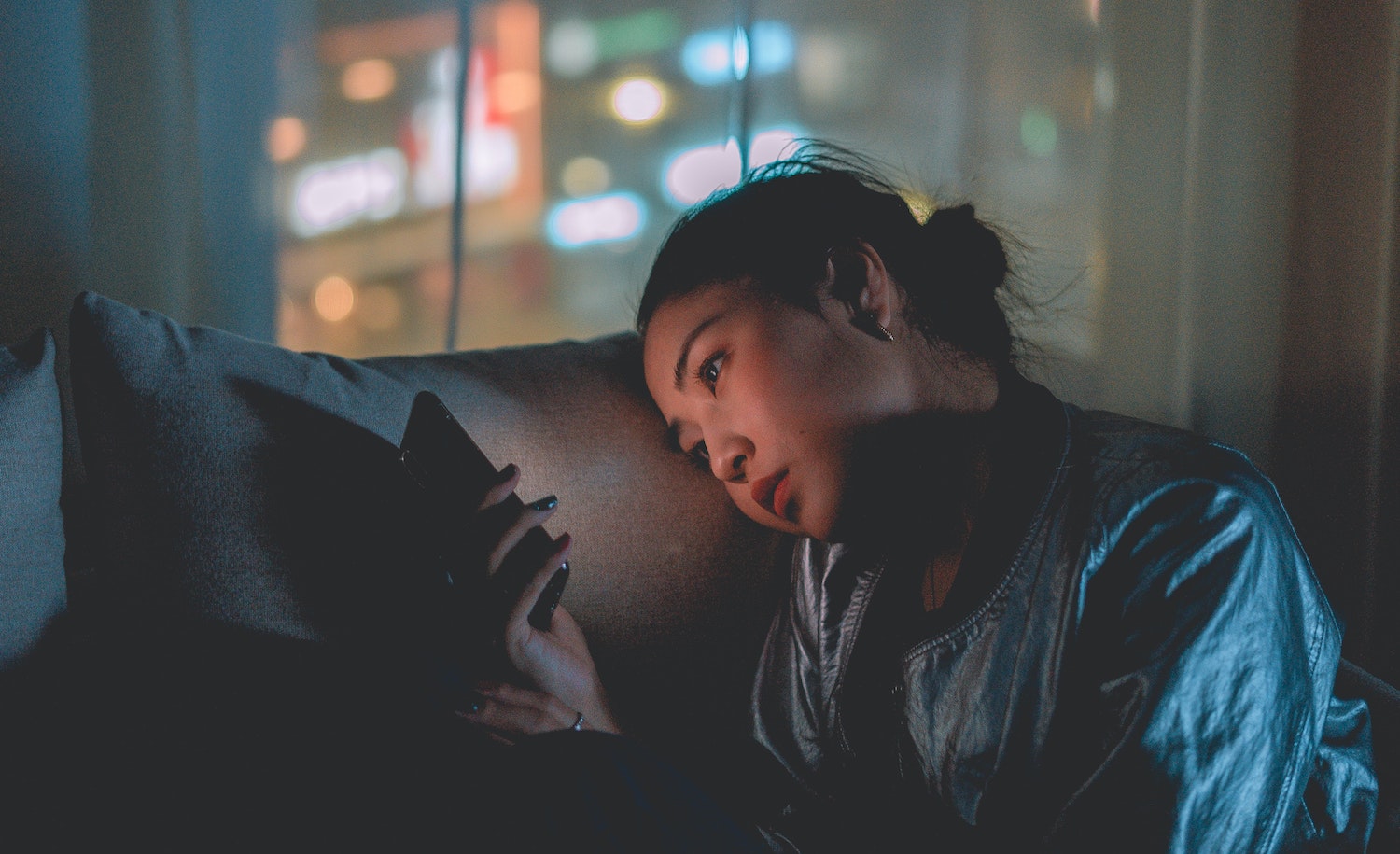 an introvert has social anxiety during social distancing