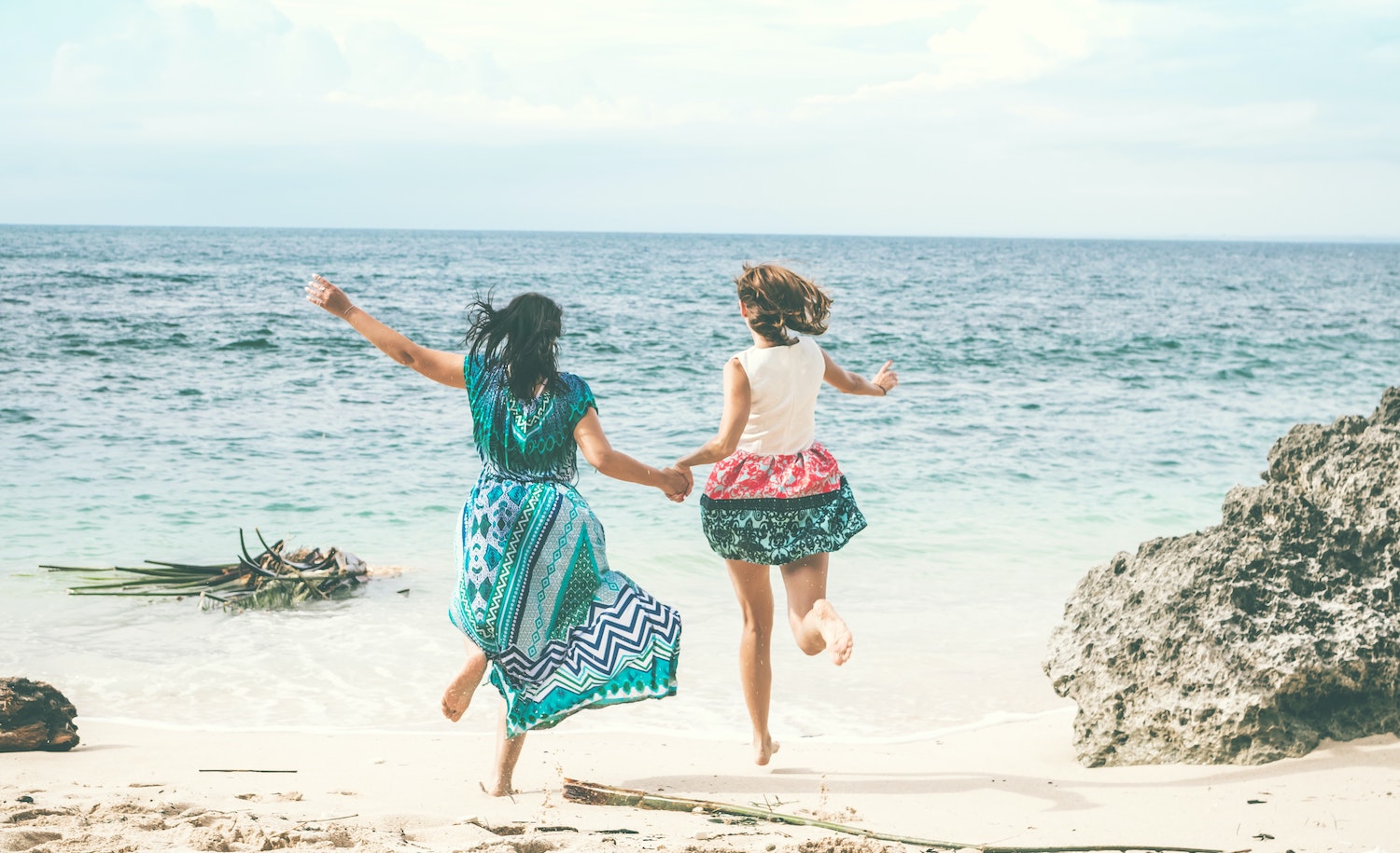 an introvert with her extroverted friend