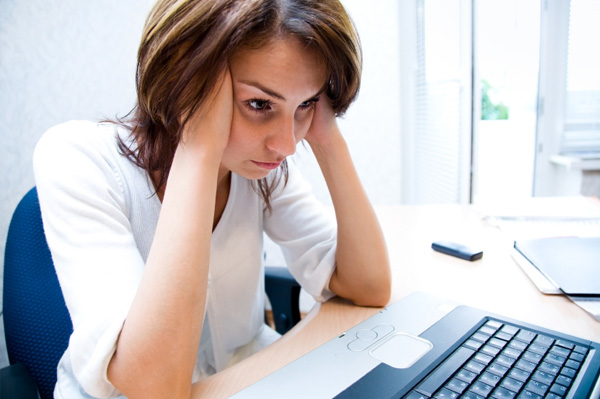 How I Survive an Open-Concept Office as an Introvert